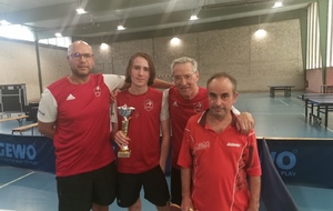 Coqs Rouges 5 Champion D2